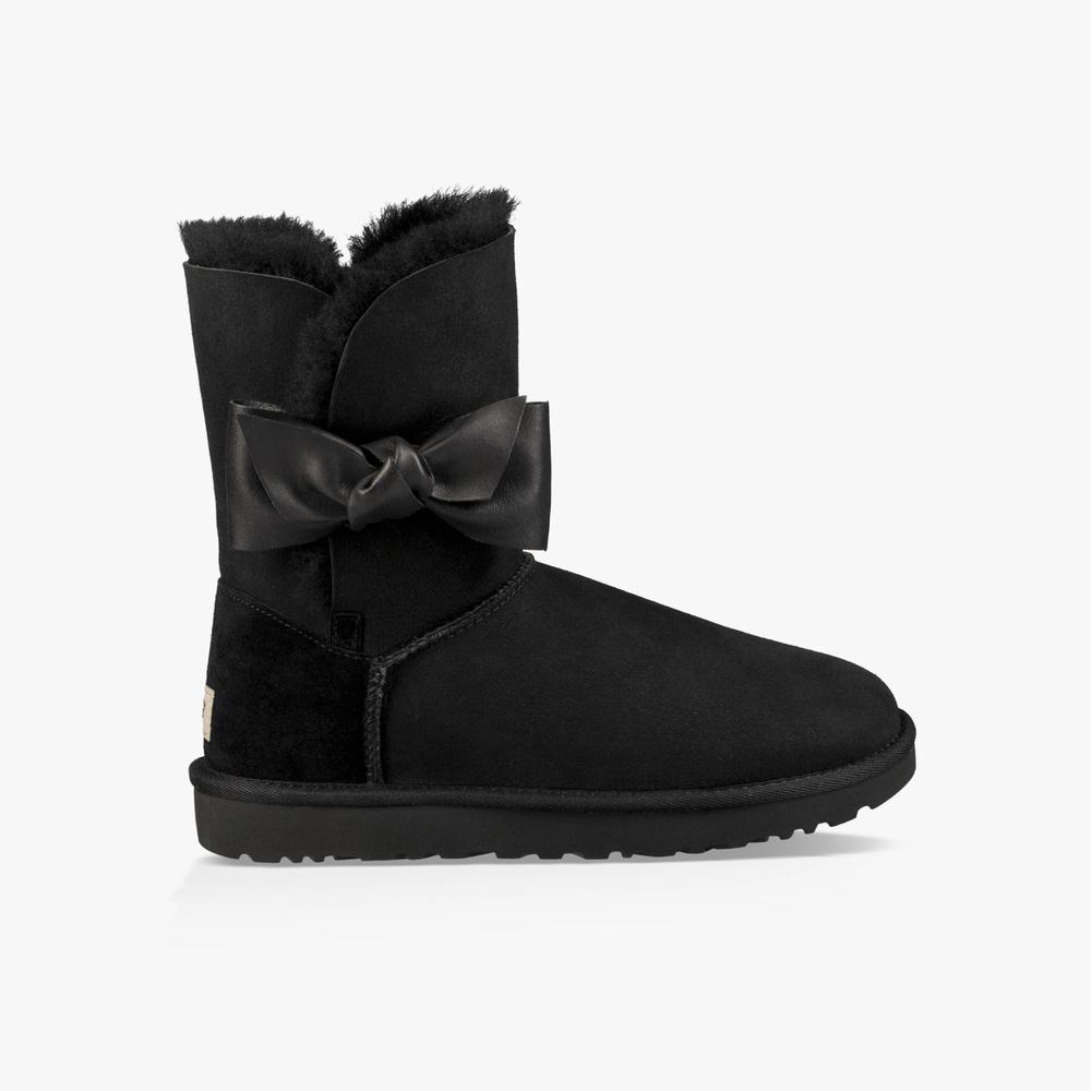 Bottes Classic UGG Daelynn Femme Noir Soldes 275IZWQP